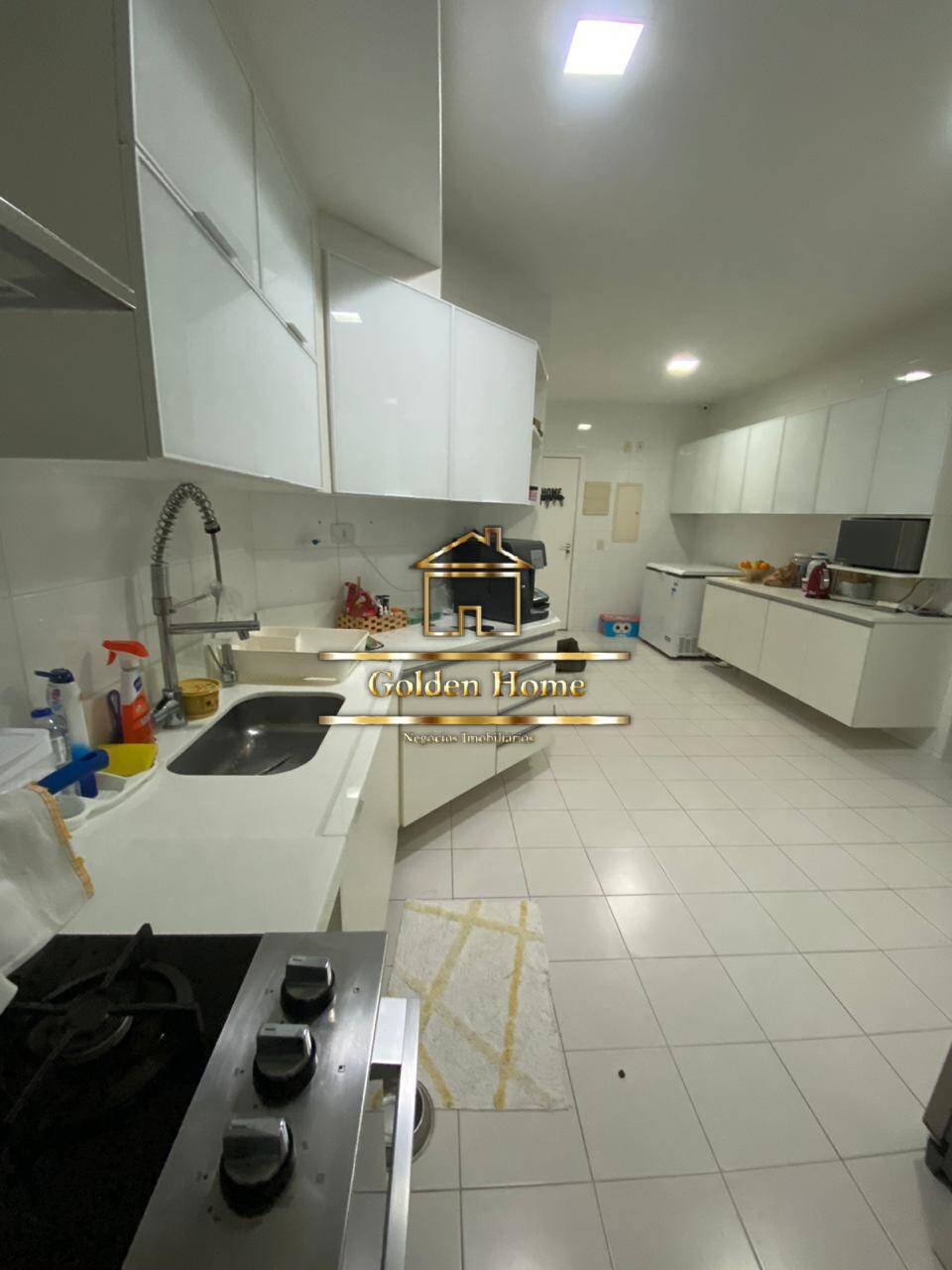 Apartamento para alugar com 4 quartos, 220m² - Foto 8