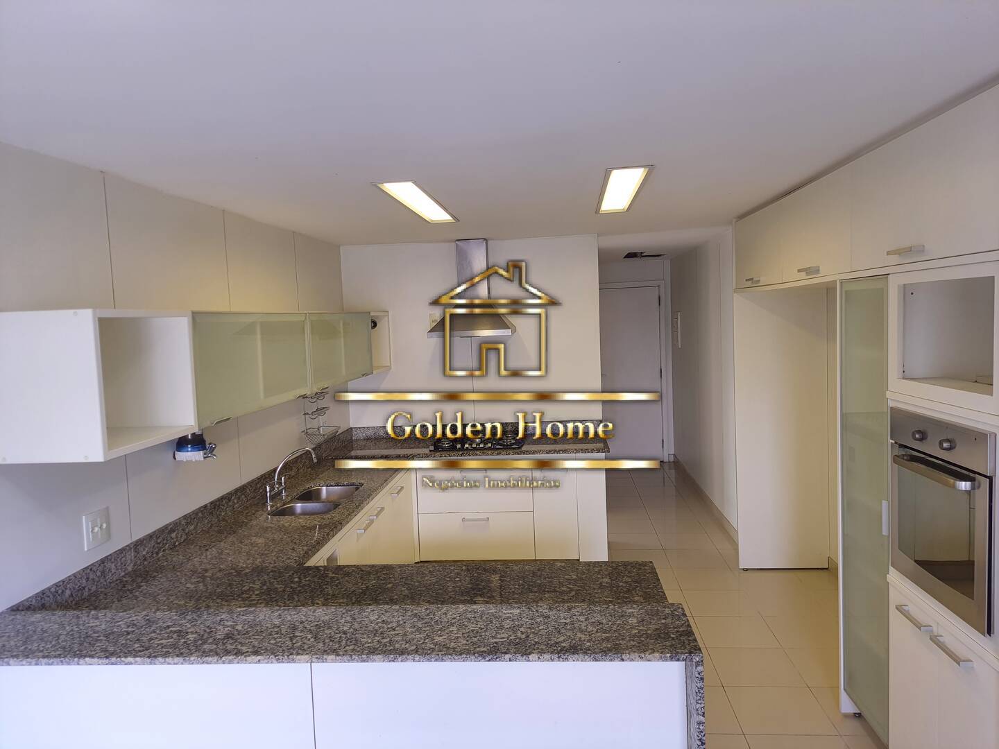 Apartamento para alugar com 4 quartos, 233m² - Foto 12