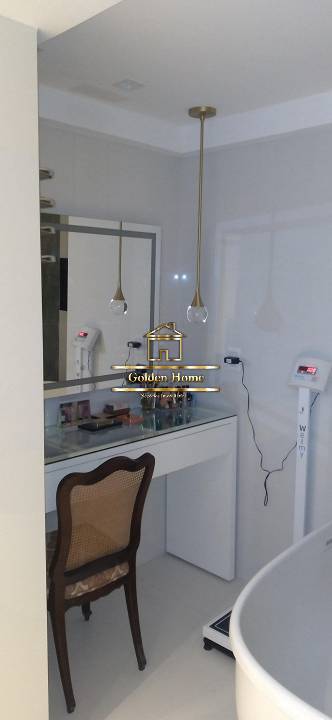 Apartamento para alugar com 3 quartos, 250m² - Foto 15