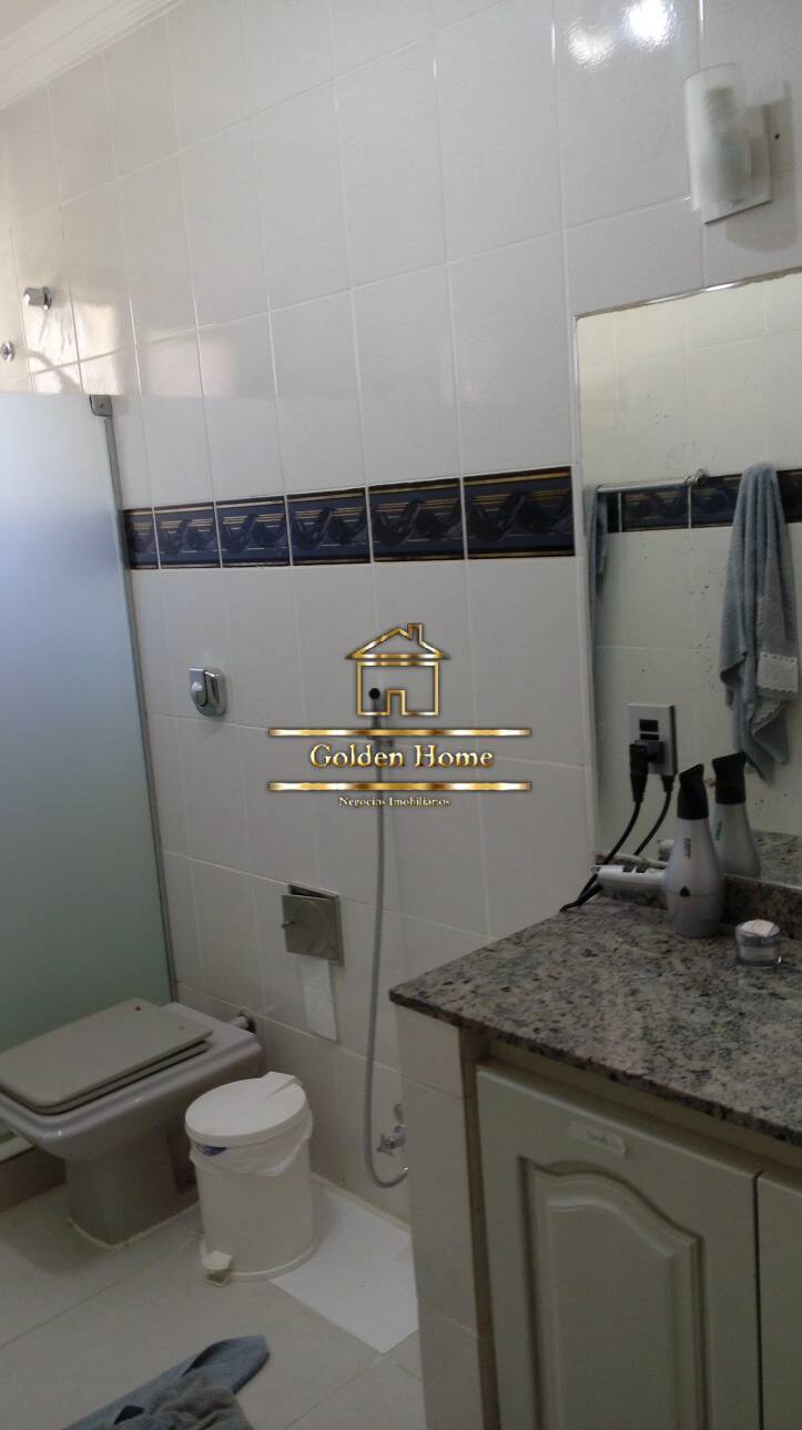 Casa de Condomínio para alugar com 4 quartos, 500m² - Foto 17